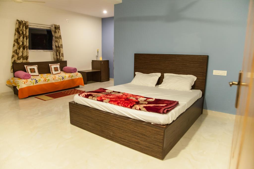 Petra Family Guest House Valparai Room photo