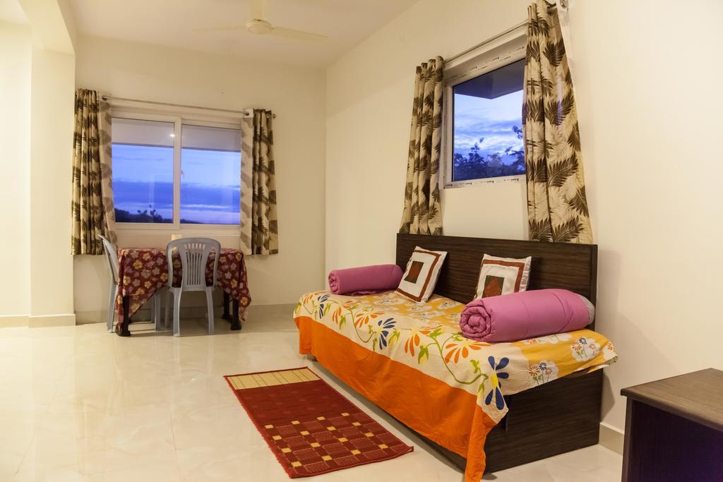 Petra Family Guest House Valparai Room photo